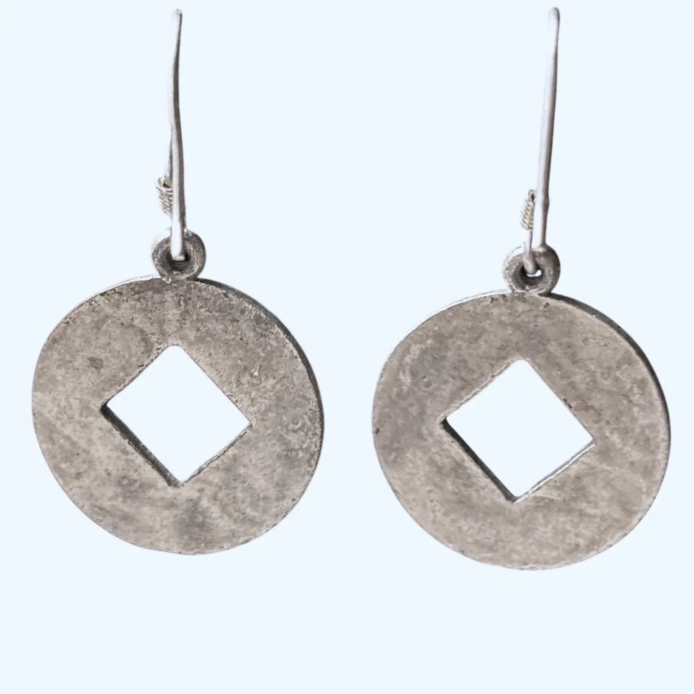 N/A silver tone